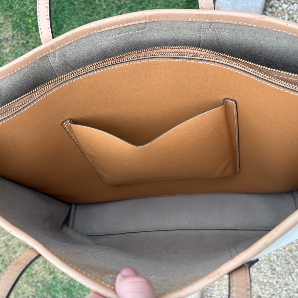 Tory Burch Cream and Brown Women's Tote Bag. Clean! - Picture 15 of 16